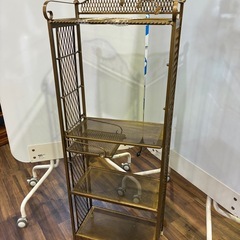 【バナナ苫小牧】アンティーク家具 メタルラック 収納棚 ガラス天板付 足キャップ1個欠損有の画像