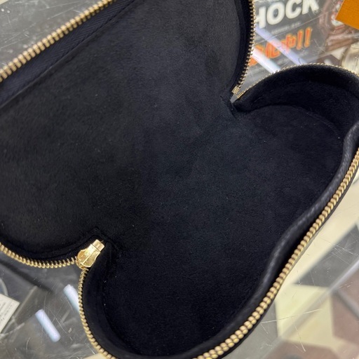 ☆ドリーム荒牧店☆LOUIS VUITTON エテュイリュネットGM メガネケース モノグラムアンプラントブラック GI0857