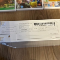Wii (コントローラー4本)、ソフト5本！の画像