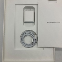 【トレファク足立扇店】iPad(第11世代)　Apple MD4D4J/A 128GB 付属品完備 箱付の画像