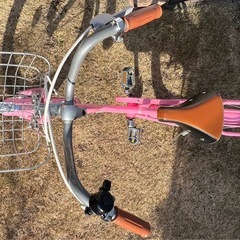 18インチ 幼児・子供用自転車 ジェニファー キッズバイク かご付 補助輪付き
の画像