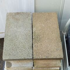 【年末年始営業のお知らせ】12月29日～1月4日までお休みとさせていただきます△ C コンクリートブロック 8点おまとめ  欠け、汚れありの画像