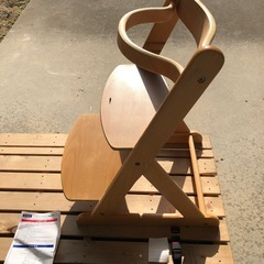 【12/17〜21商談中】 チャイルドチェアの画像