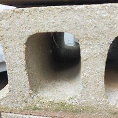 【年末年始営業のお知らせ】12月29日～1月4日までお休みとさせていただきます△ C コンクリートブロック 8点おまとめ  欠け、汚れありの画像