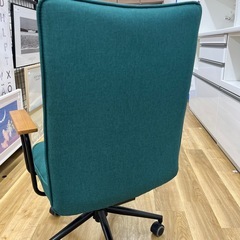 キャスター付きチェアのご紹介です！の画像