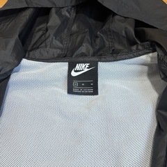 【美品】ほぼ着用してないNIKEアウターの画像