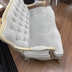 アンティークソファの画像