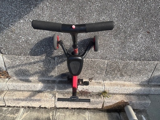 ☆新品未使用☆ 名古屋市天白区　直接引き取りのみ　ストライダー　三輪車　二輪車 ストライダー三輪変身可能 (J) 中山の三輪車の中古あげます・譲ります