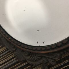 ○壁掛け鏡 アンティーク調 ウォールミラー ヴィンテージ風 ヨーロピアン調 インテリア 鏡直径30㎝全体36.5×47.5×2.4㎝ 中古品(NF251217)560-10(45)の画像