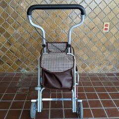 美品❗ シルバーカー 歩行器　取説ありの画像