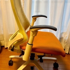 【無料】イトーキ オフィスチェア お譲りします（引き取り限定）の画像