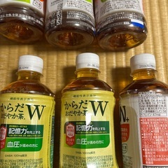お茶　ペットボトル　特定保健用食品　6本の画像