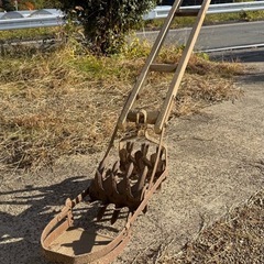 【 中古レトロ】手押し水田除草機アンティーク
の画像