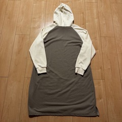 スウェット　裏毛　ワンピース　フード付きの画像