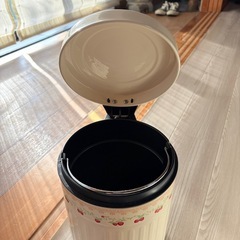 【終了】レトロ雑貨 アンティーク ゴミ箱 ダストボックス ビンテージの画像
