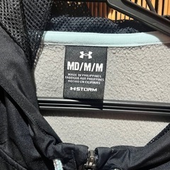 アンダーアーマー フルジッパー フーディー
の画像