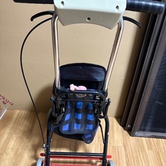 高齢者押し車の画像