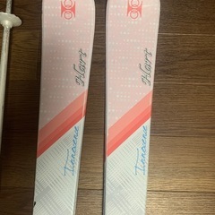 ジュニア用スキー128センチ、ストック、靴3点セット●女の子の画像