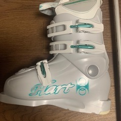 ジュニア用スキー128センチ、ストック、靴3点セット●女の子の画像
