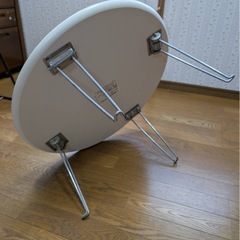 取引中⭐︎テーブルの画像