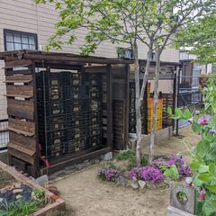 キャンプ・焚き火  『 薪 』ストック用 黒コンテナケース(活用用途は色々) 5ケース以上は400円の画像