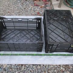 キャンプ・焚き火  『 薪 』ストック用 黒コンテナケース(活用用途は色々) 5ケース以上は400円の画像