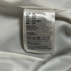 レディーススーツ H&Mの画像