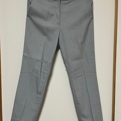 レディーススーツ H&Mの画像