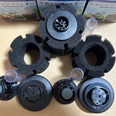 水槽／スポンジフィルター3個の画像