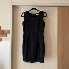 ワンピーススーツセットの画像