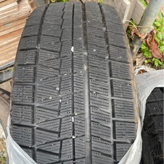 ブリザック　スタッドレスタイヤの画像