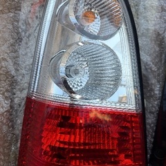 何かのテールランプ(車種わかる人いますか？)の画像