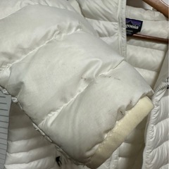 PATAGONIA パタゴニア ホワイトダウンジャケット フード付きの画像