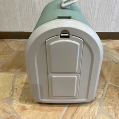 ペットキャリーの画像