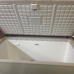 業務用冷凍庫の画像