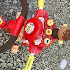 アンパンマン三輪車の画像