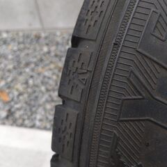 スタッドレスタイヤ グッドイヤー アイスナビ7 195/65 16 (ホイール無し)の画像