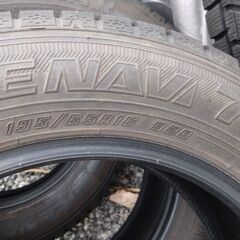 スタッドレスタイヤ グッドイヤー アイスナビ7 195/65 16 (ホイール無し)の画像