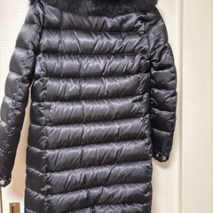 PRADA ダウンコートの画像