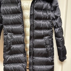 PRADA ダウンコートの画像