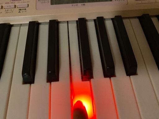 CASIO光ナビゲーション電子キーボード LK-115 電子ピアノ子ども用光る