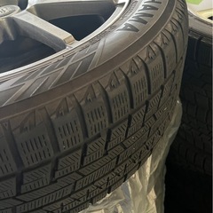 スタッドレスタイヤ　ヨコハマ　　235/50R18の画像