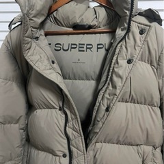 Aritzia THE SUPER PUFF ダウンジャケットの画像