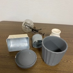 アンティーク雑貨の画像