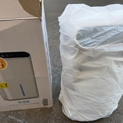 新品コンパクト除湿機(箱付き)の画像