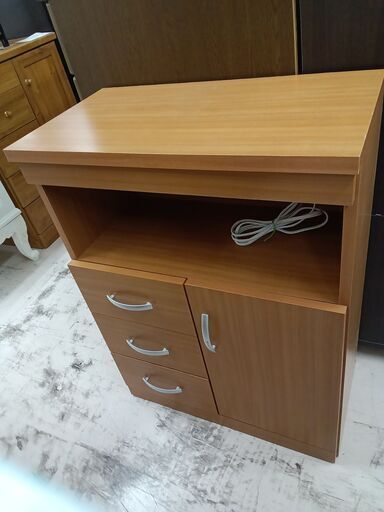 リユースのサカイ栃木店☆ジモティ割あり☆ 木製棚 ブラウン W260×D33