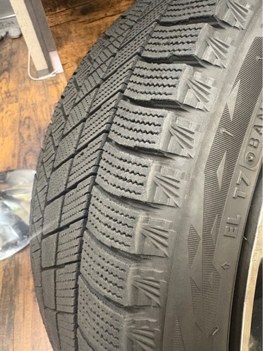 18インチ スタッドレス付ホイール 4本セット 225/40R18 ブリヂストン 2022年製 PCD120 