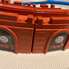 プラレール　トーマストンネル　組み立て式の画像