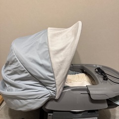 美品 コンビ　スウィングベッド&チェア ネムリラ　BEDi Longシリーズの画像