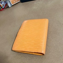ルイ　ヴィトン　手帳カバーの画像
